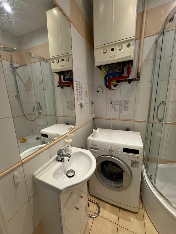 Bathroom 2
