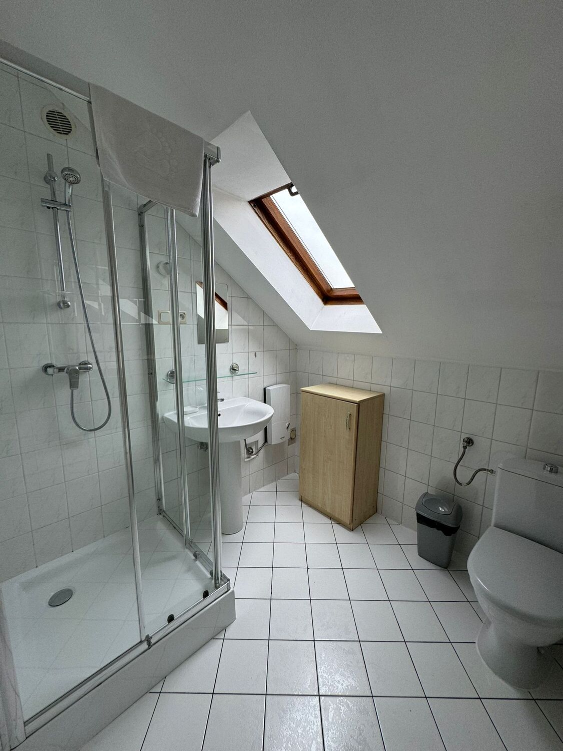 Bathroom room 4