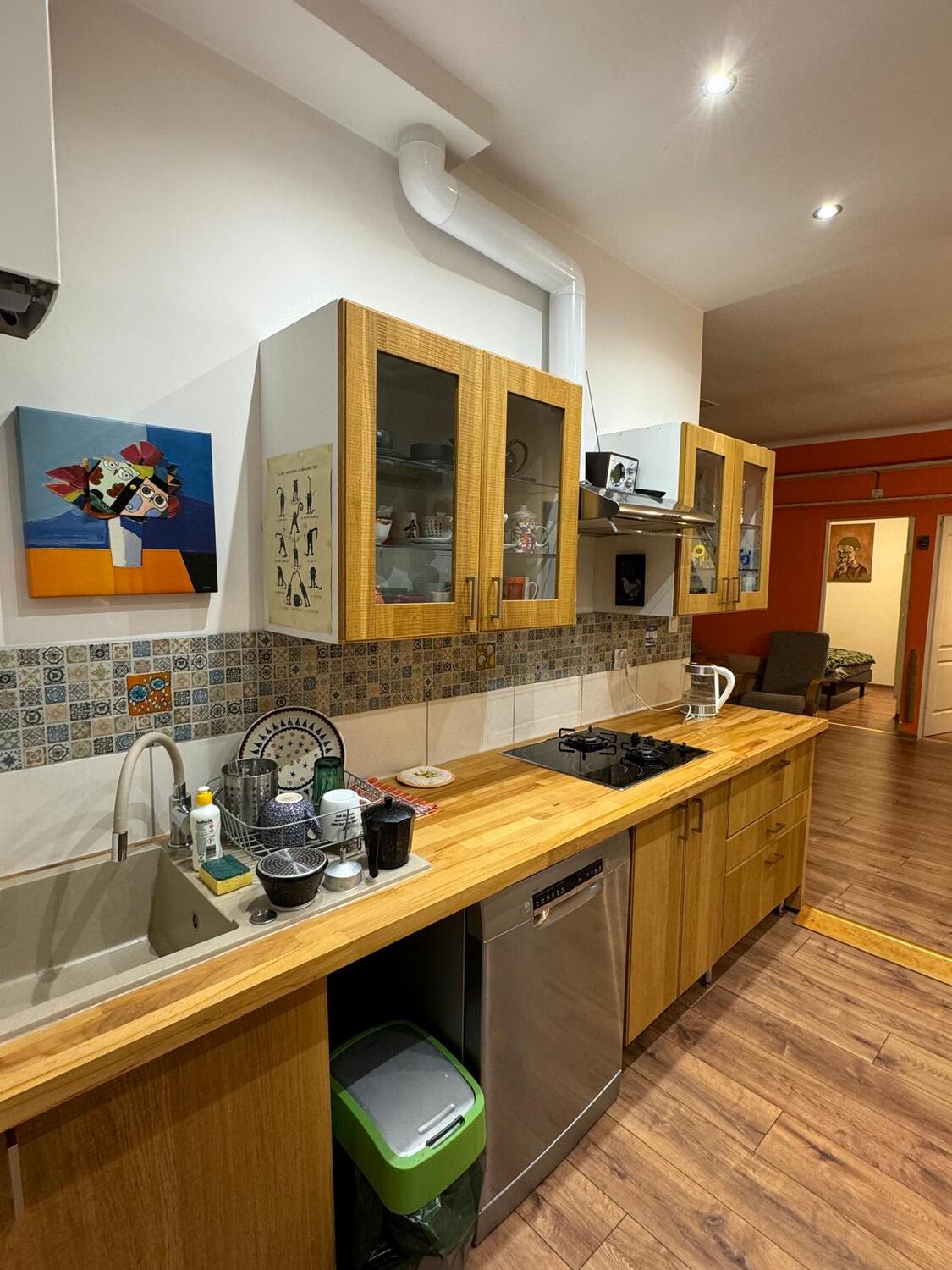 Kitchen annex