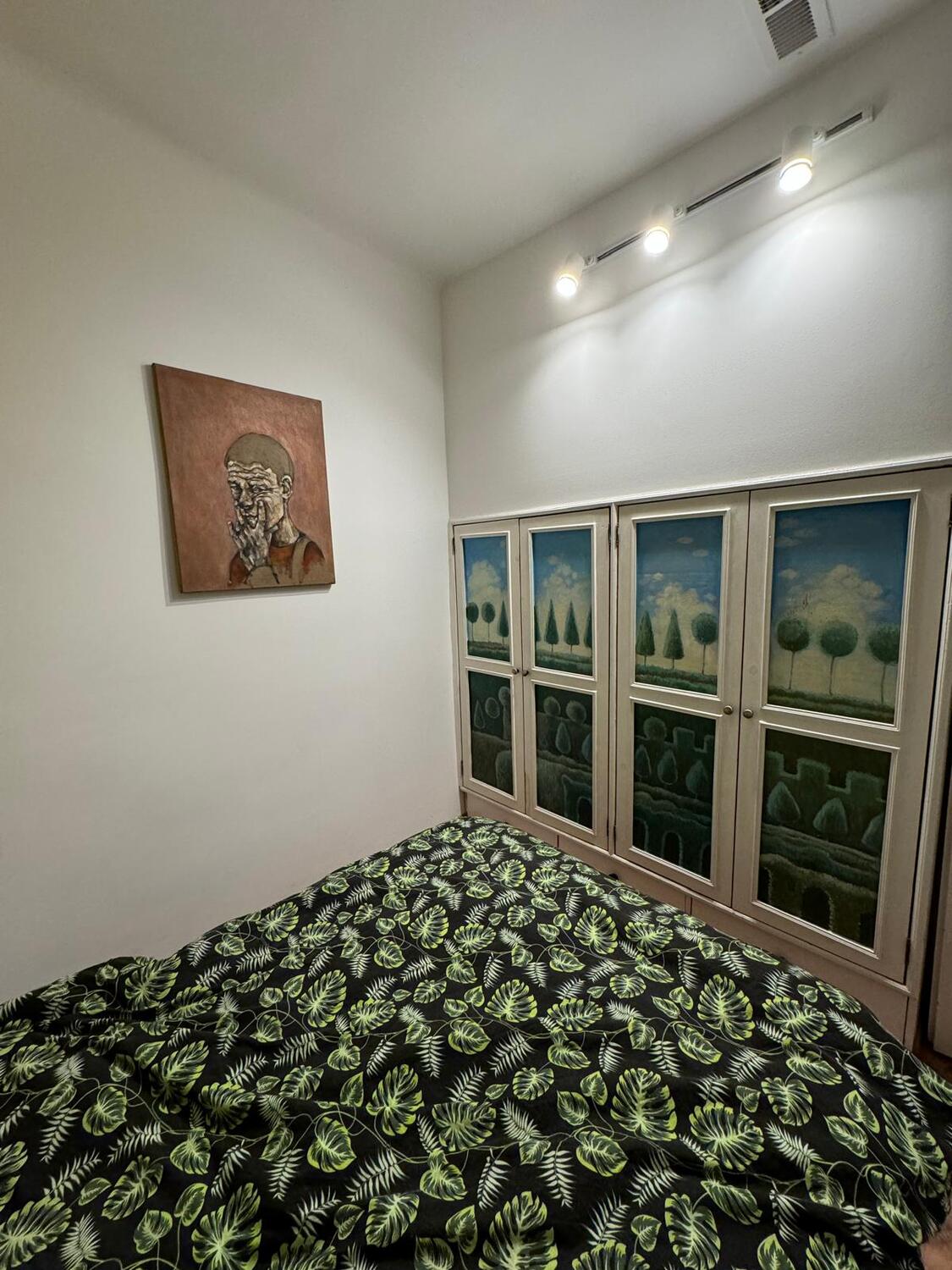 Room 1